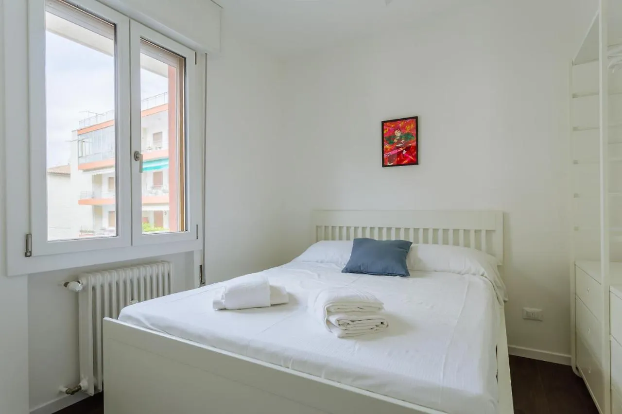 Yourbanflat Manga Padova 0*,